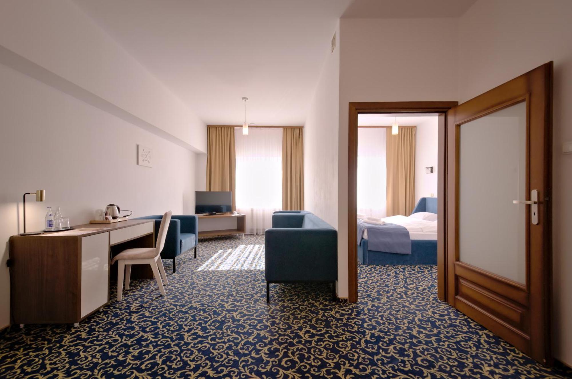 Hotel Sezam Machowa Exterior photo